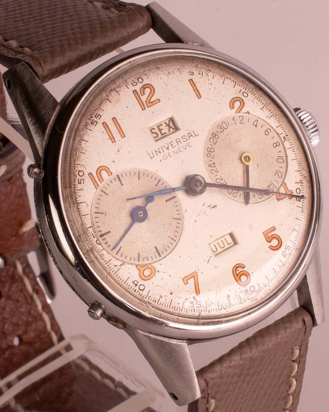 UNIVERSAL GENEVE TRIPLE DATE 32mm