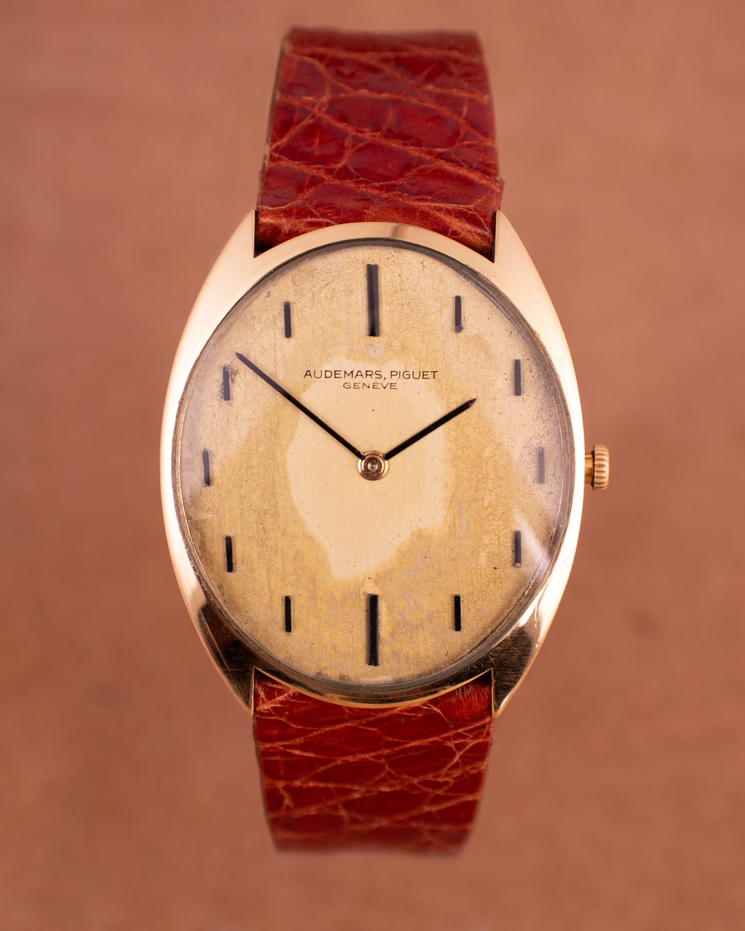 AUDEMARS OVAL SHAPE