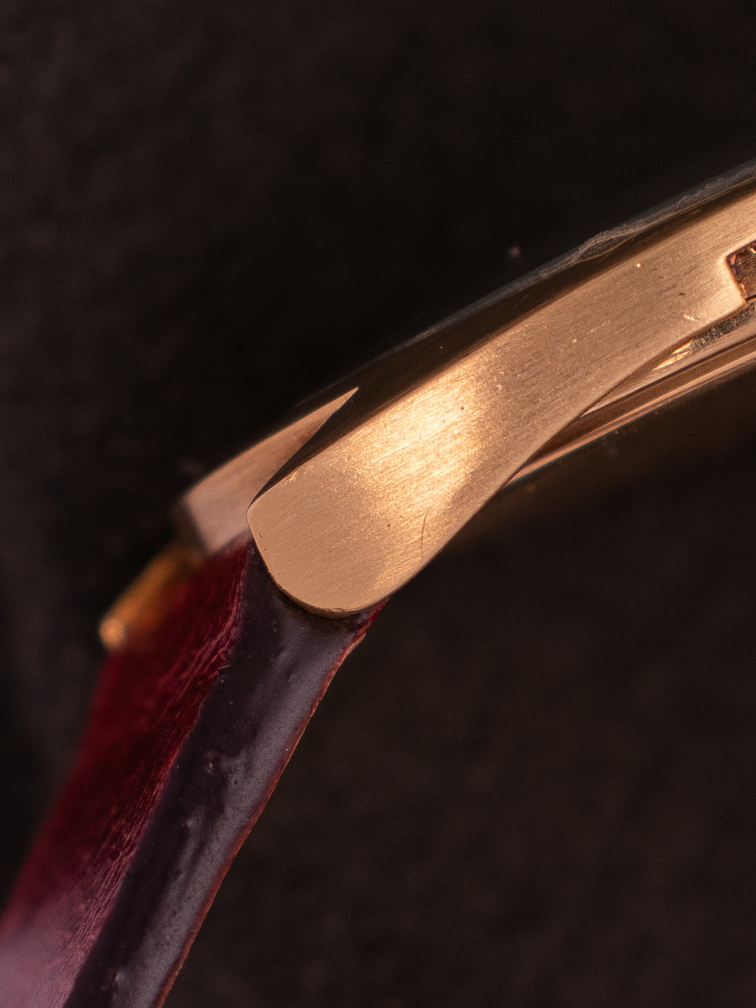 AUDEMARS OVAL SHAPE
