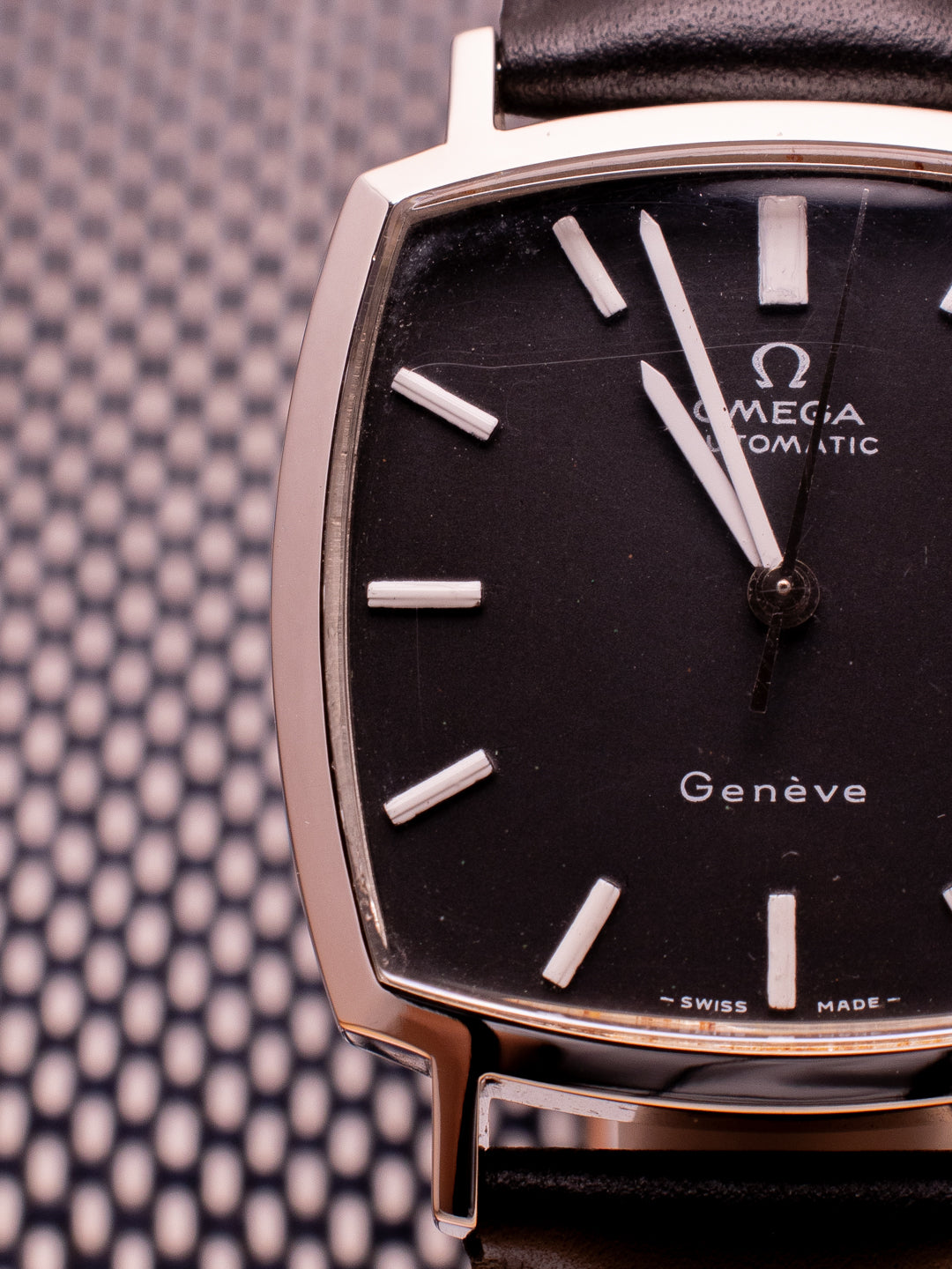 OMEGA GENEVE "TV SHAPE"