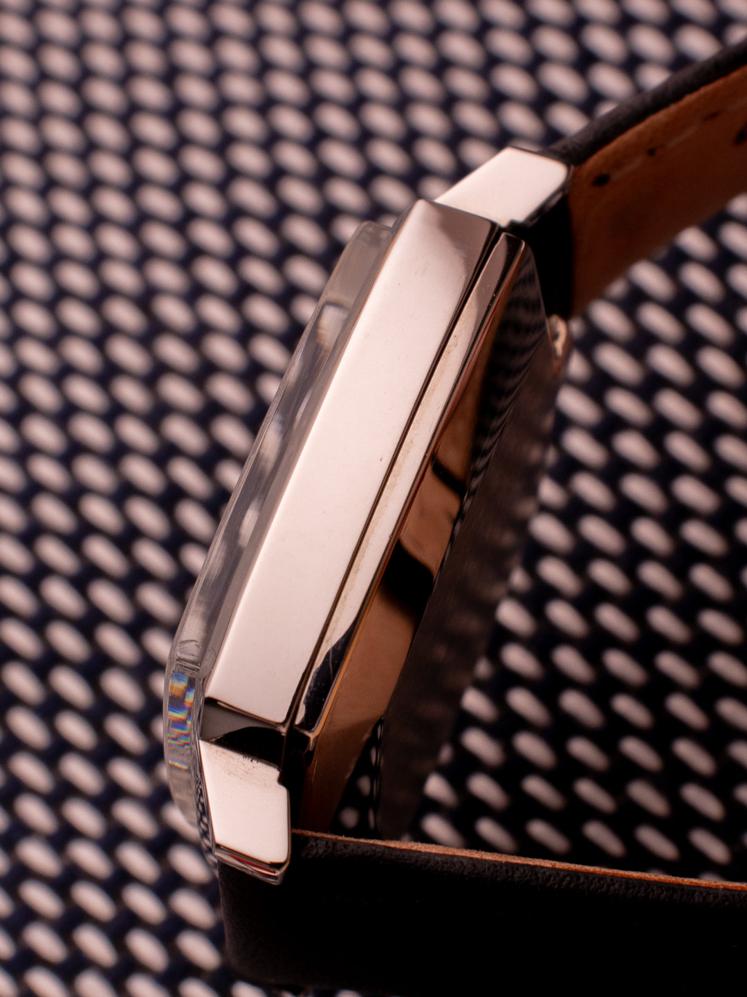 OMEGA GENEVE "TV SHAPE"