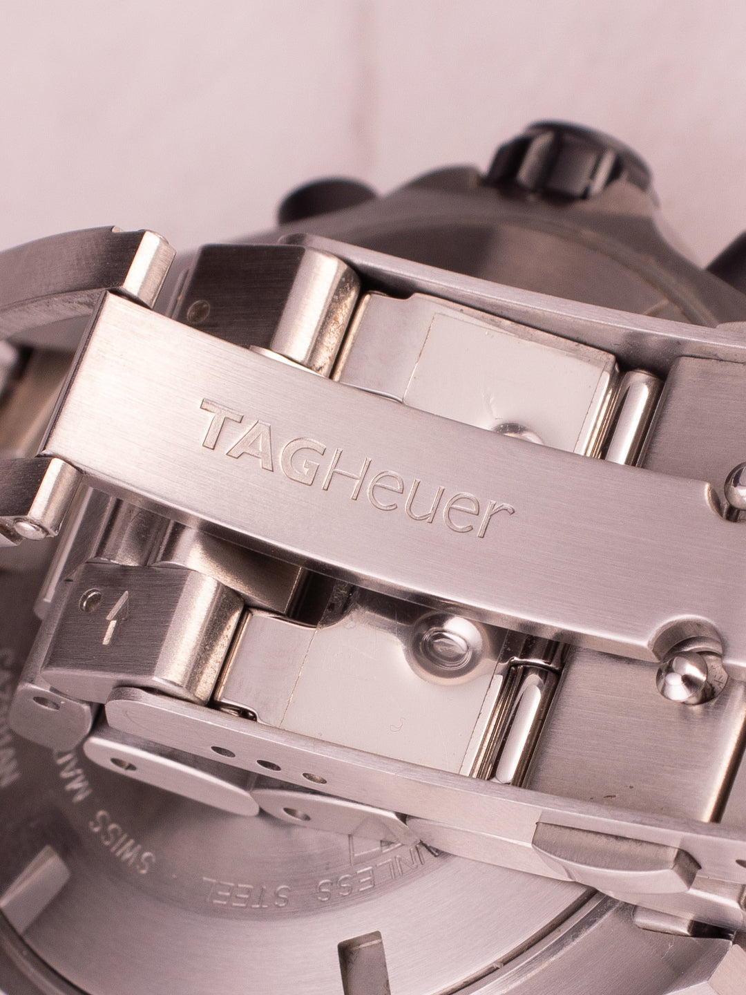 TAG HEUER FORMULA 1 RED