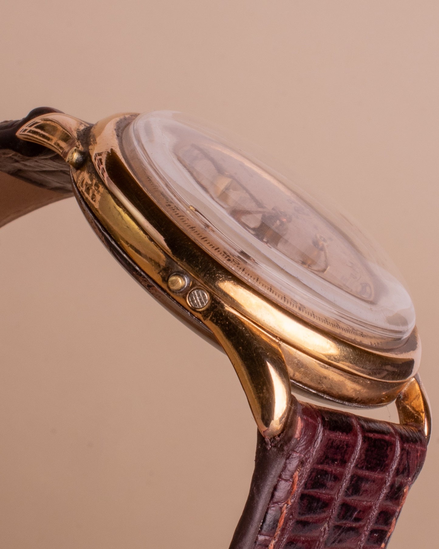 UNIVERSAL GENEVE TRIPLE DATE 36mm
