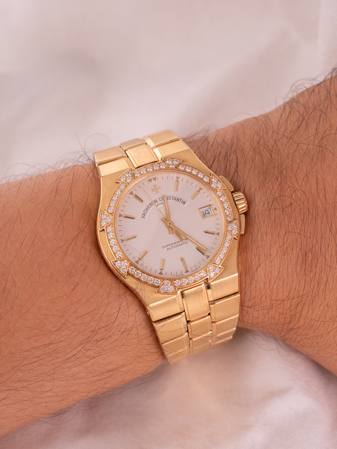 VACHERON COSNTANTIN OVERSEAS JUMBO DIAMOND SET