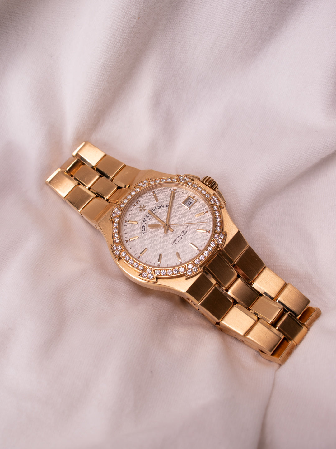 VACHERON COSNTANTIN OVERSEAS JUMBO DIAMOND SET